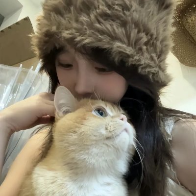 潘奇 封面